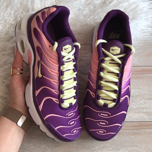 NWT Nike Air Max Plus - Picture 3 of 8